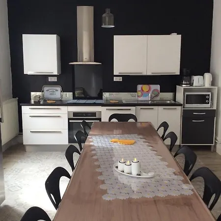 Treize Quartier Balneaire 빌라 *